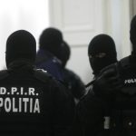 VIDEO Percheziții la scandalagii din Ploiești