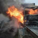 VIDEO Explozie la Ciorani! Camion în flăcări pe DN1D