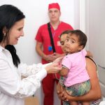 Ministrul Sănătăţii, prezent la o acţiune de vaccinare împotriva rujeolei la BUHUŞI