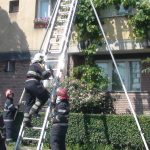 Intervenție a pompierilor bihoreni pentru salvarea a 2 persoane în Oradea și stingerea unui incendiu în Salonta