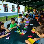 Zeci de ateliere pentru copii, la festivalul păpușilor gigant
