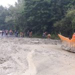 Trafic blocat pe DN1 la Nistorești din cauza aluviunilor ajunse pe carosabil VIDEO