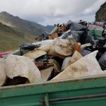Peste 100 de saci de deşeuri, adunaţi la Bâlea Lac