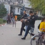 VIDEO Doi frați au sărit cu toporul la polițiști, în Odobești. Oamenii legii au fost la un pas să folosească armamentul din dotare