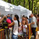 Peste 1800 de elevi de calasa I din Ploiești, beneficiari ai programului “Primul ghiozdan”