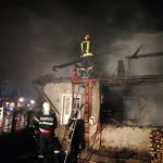 Jocul copiilor cu focul, una dintre cauzele de izbucnire a incendiilor la locuinţe în Mehedinți