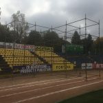 Video | A început montarea nocturnei la Stadionul Ion Comșa! Cererea de bilete pentru partida cu FCSB este foarte mare