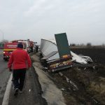 Tir răsturnat pe DN5 în zona sensului giratoriu de la Remuș