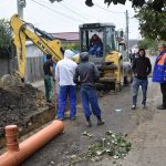 În Munteni – Podeni se va asfalta doar după ce se vor termina lucrările la rețelele de canalizare și apă