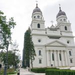 Toate clopotele din Moldova vor bate astăzi la prânz