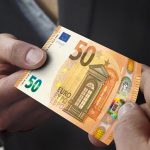 Euro falși dați la schimb în Timiș. Poliția a intervenit