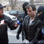 Arad: Celebrul haker Guccifer din Arad, predat către SUA pentru a executa 52 de săptămâni de închisoare