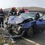 FOTO: Accidentul de la Botorca, provocat de un șofer de 70 de ani