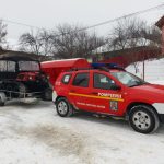 Șenilată în sprijinul unei ambulanțe la Zăpodeni