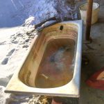 Fălciu: moarte suspectă după ce un bărbat a fost găsit înecat într-o cadă cu apă