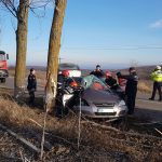 Două accidente în județul Tulcea. Trei răniți au fost scoși de descarcerare