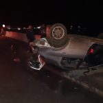 Coliziune între un BMW și o Dacia Logan. Două persoane au fost rănite