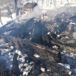FOTO: Incendiu la două locuințe din Scărișoara