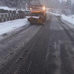 VIDEO + FOTO ULTIMA ORĂ! Drumurile din Harghita sub zăpadă