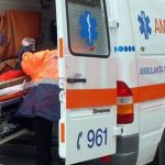 O femeie a leșinat în stația de autobuz, pe Bulevardul Bălcescu