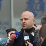 „Atenție, pericol să vă pice bucăți din spital în cap!”. Deputatul USR Emanuel Ungureanu, reclamat după ce a arătat starea în care se află spitalul din Deva