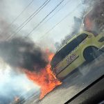 Un autoturism a luat foc pe DN 5, pompierii intervin