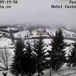 Lapoviță și ninsoare în Pasul Tihuța din Bistrița-Năsăud. Șoferii, rugați să circule cu prudență