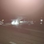 Autoturism în flăcări pe un drum județean din Botoșani FOTO
