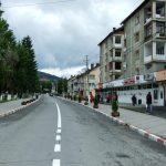Mai multe gropi au apărut pe drumul principal din oarşul Bălan