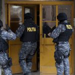 Polițiștii din Dâmbovița fac percheziții la cămătari