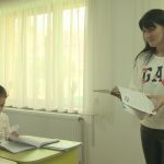 Dascălii unei școli din Slatina merg la domiciliul copiilor, să îi înscrie la clasa pregătitoare