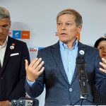 Cioloș susține moțiunea propusă de Pro România: ”Fiecare zi trecută ne costă, pe noi toți, mai mult!”