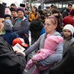 Programul social-filantropic „Ne înnoim de Sfintele Paşti“ a continuat în municipiul Brăila