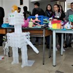 Elevii și studenții transformă deșeurile în artă, la ULBS