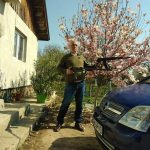 Consilier liberal din Dâmbovița, postări amenințătoare cu armament militar, pe facebook