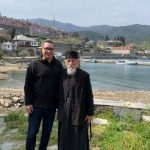 Victor Ponta caută ajutor divin la Muntele Athos înaintea alegerilor europarlamentare
