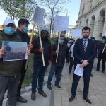 Stop poluării din Ploiești. Primarul Adrian Dobre, protest în fața Ministerului Mediului | VIDEO
