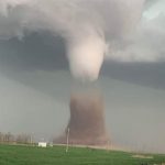 Meteorologii avertizează: În Bărăgan nu este exclusă apariția de tornade în această perioadă