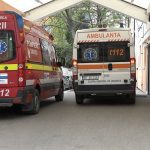 Copil de trei ani transferat la Iași după ce a căzut peste o oală cu apă fierbinte