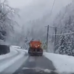 VIDEO | De 1 Mai, a nins pe Transfăgărășan. Drumarii au intervenit cu utilaje de deszăpezire