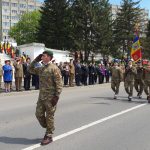 VIDEO. Depuneri de coroane şi defilarea gărzii de onoare de 9 Mai la Sfântu Gheorghe