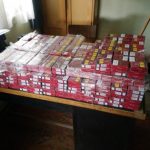 1.000 de pachete de ţigări de contrabandă găsite în maşina unui harghitean