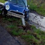 O mașină a ieșit în decor pe Autostrada Transilvania