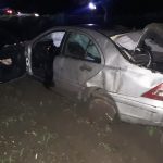Un tânăr gălăţean a murit după ce s-a răsturnat cu Mercedesul
