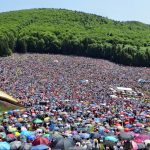 650.000 de puieţi plantaţi la Şumuleu Ciuc, cadou simbolic pentru Papa Francisc
