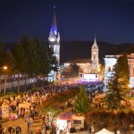 Artificii și joc de lasere la Zilele municipiului Petroșani