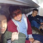 Doi irakieni și un sirian, care voiau să ajungă în Germania, găsiți într-un microbuz printre profile de aluminiu, la Calafat – FOTO &VIDEO