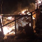 Minoră rănită în urma unui incendiu în Tecșești
