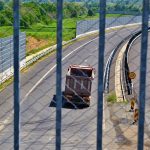 Reprezentanţilor Asociaţiei „Pro Infrastructură” li s-a interzis accesul pe A1 Lugoj – Deva. „Niște „domni” ticăloși cu alaiul lor…”
