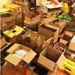 Percheziţii la Caracal. Cosmetice contrafăcute şi sume impresionante de bani, lei şi euro, confiscate – VIDEO